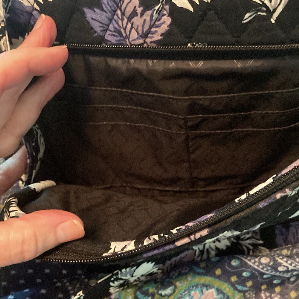 Vera Bradley Black and Blue Floral Crossbody Bag, like new - Picture 3 of 7